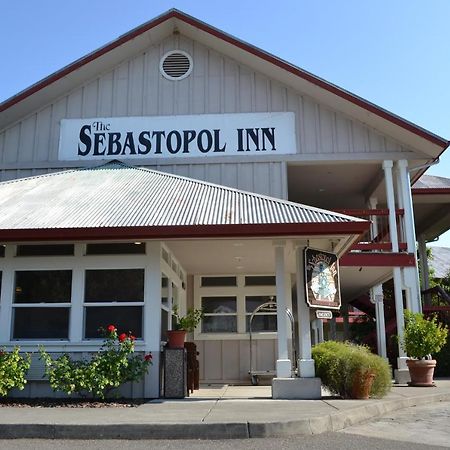 Sebastopol Inn Екстериор снимка