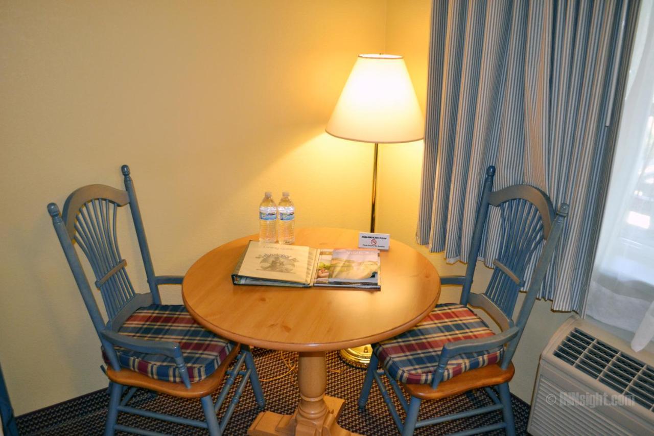 Sebastopol Inn Екстериор снимка