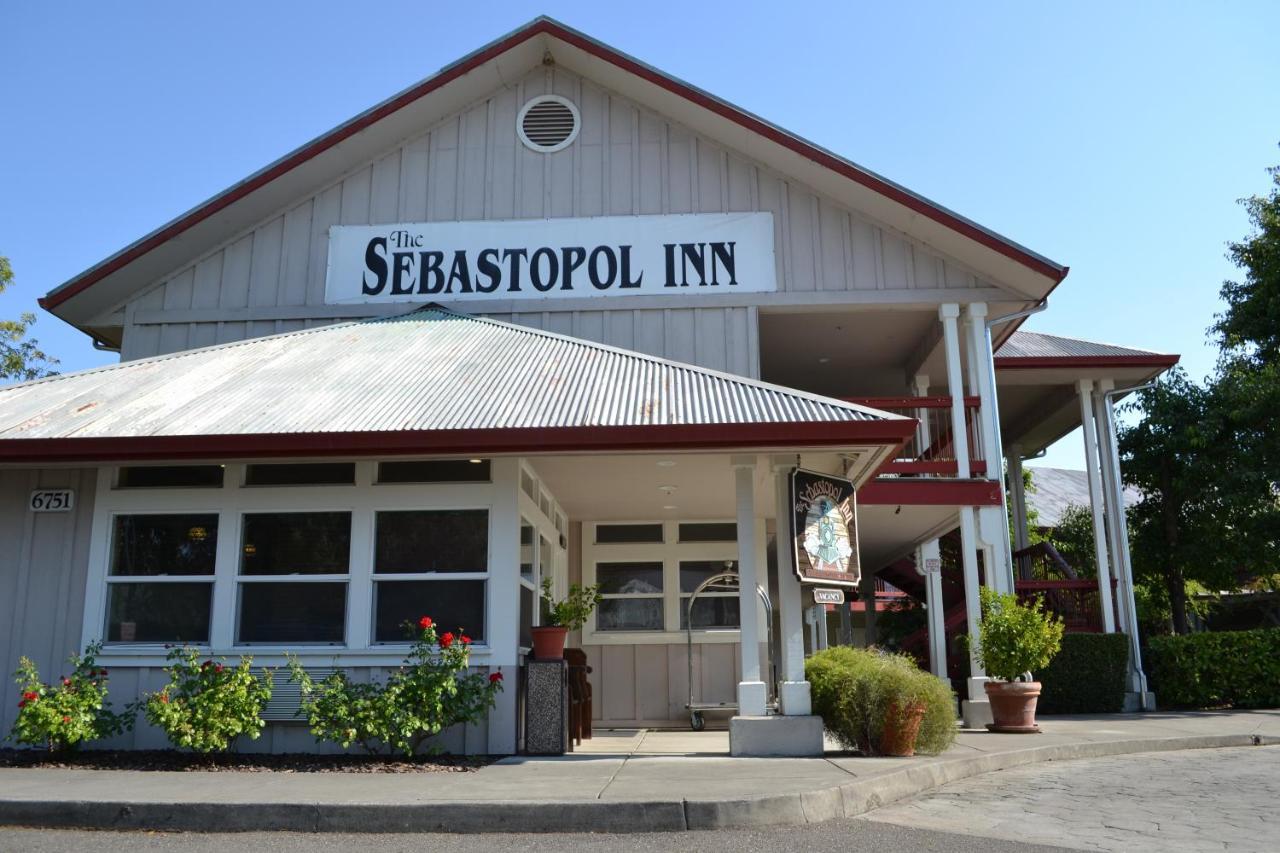 Sebastopol Inn Екстериор снимка