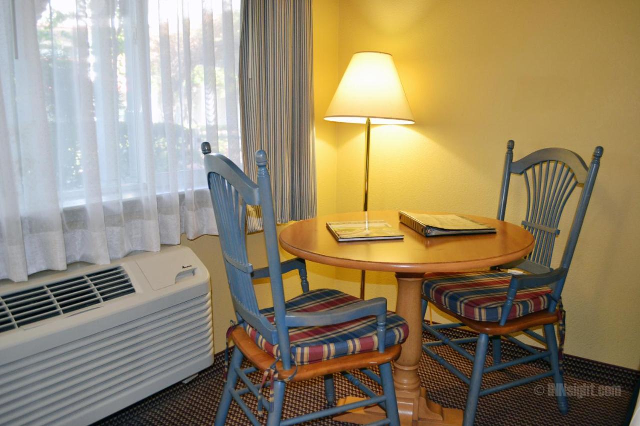 Sebastopol Inn Екстериор снимка