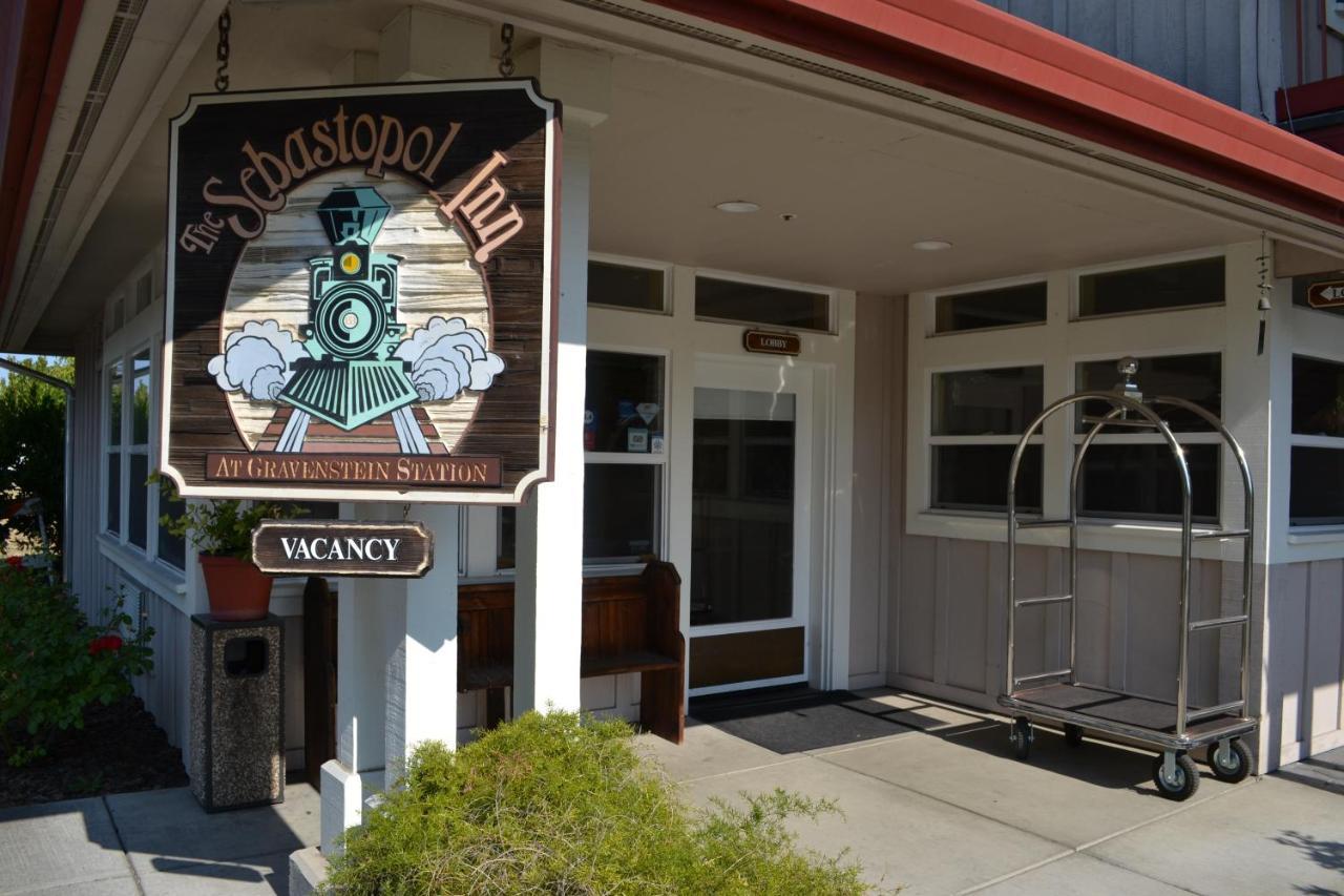 Sebastopol Inn Екстериор снимка