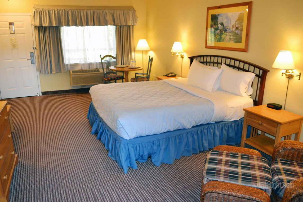 Sebastopol Inn Екстериор снимка